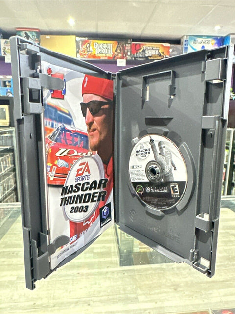 NASCAR Thunder 2003 (Nintendo GameCube, 2002) CIB Complete Tested!