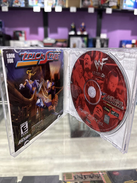 WWF Attitude (Sega Dreamcast, 1999) CIB Complete Tested!