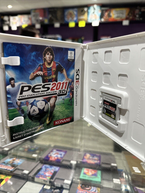 Pro Evo Soccer 2011 3D - Nintendo 3DS - CIB Complete Tested!