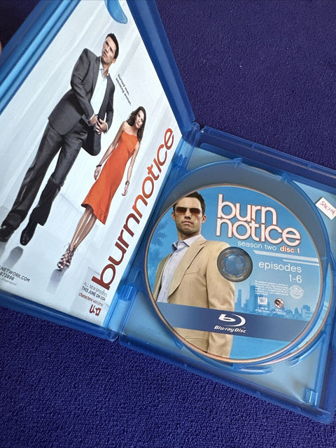 Burn Notice - Season 2 (Blu-ray Disc, 2009, 3-Disc Set) Second Season