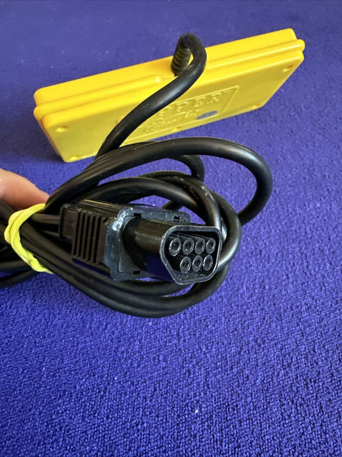 Beeshu Zipper Turbo Controller For Nintendo NES - Yellow Tested! *No Thumbstick*