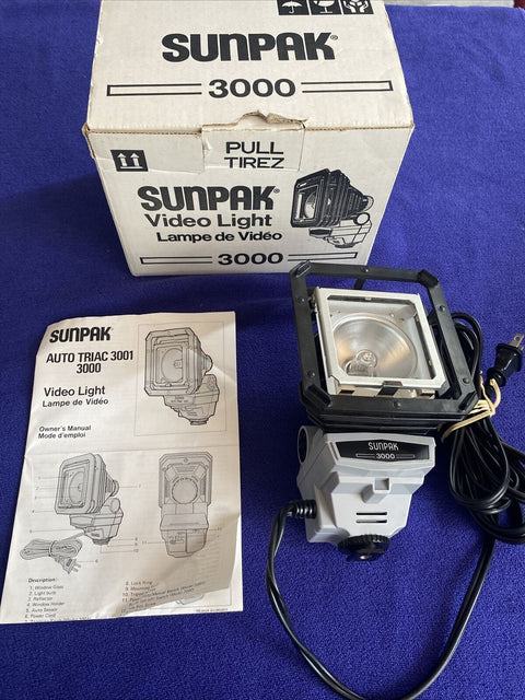 Vintage Sunpak Auto Triac 3000 Video Light w/ Box + Instructions - Tested!