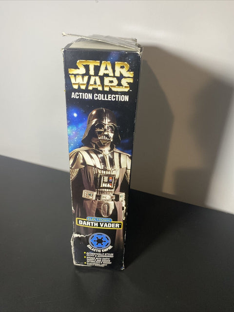Star Wars Action Collection Electronic Darth Vader - NO HELMET + LIGHTSABER