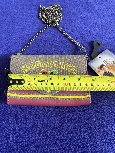 NEW! Harry Potter Hogwarts Purse Wallet + Chain, Button Close - NWT Official