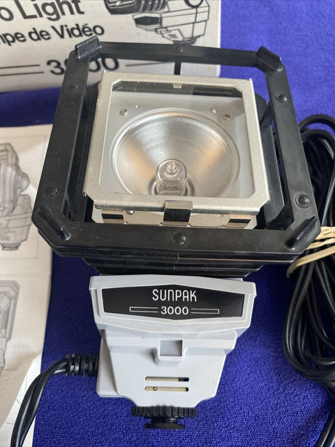 Vintage Sunpak Auto Triac 3000 Video Light w/ Box + Instructions - Tested!