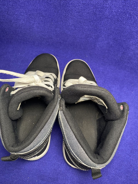 Heelys Black Youth Unisex Sneakers Shoes - US Size Youth 5 Womens 6 - Like New!