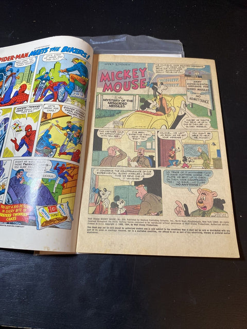 Mickey Mouse No. # 208 (1980) - Whitman Comics Walt Disney - w/ Board + Bag!