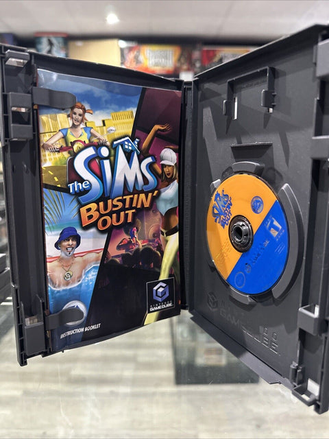 Sims Bustin' Out (Nintendo GameCube, 2003) CIB Complete Tested!