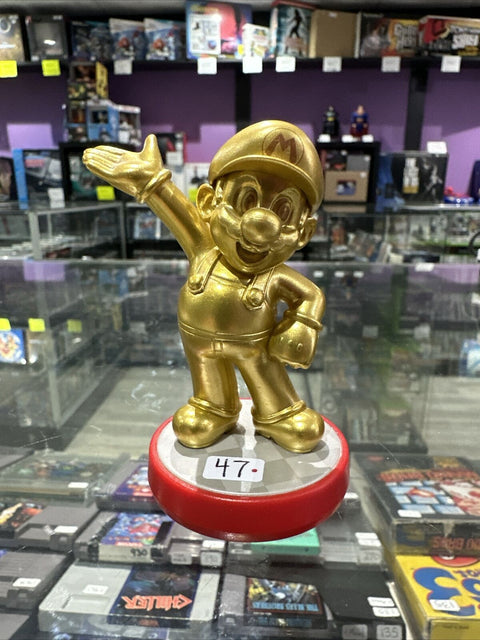 Nintendo Amiibo Super Mario Figure Gold Edition