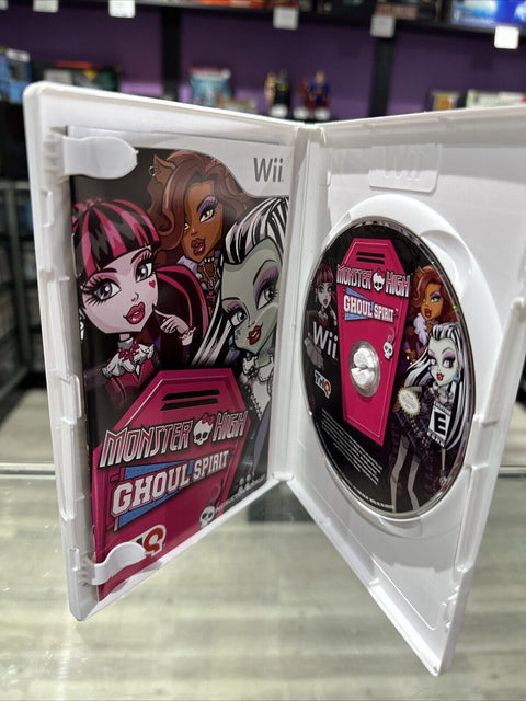 Monster High Ghoul Spirit (Nintendo Wii, 2011) CIB Complete w/ Slip Cover