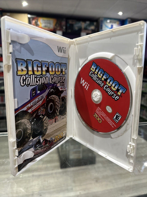 Bigfoot: Collision Course (Nintendo Wii, 2008) CIB Complete Tested!