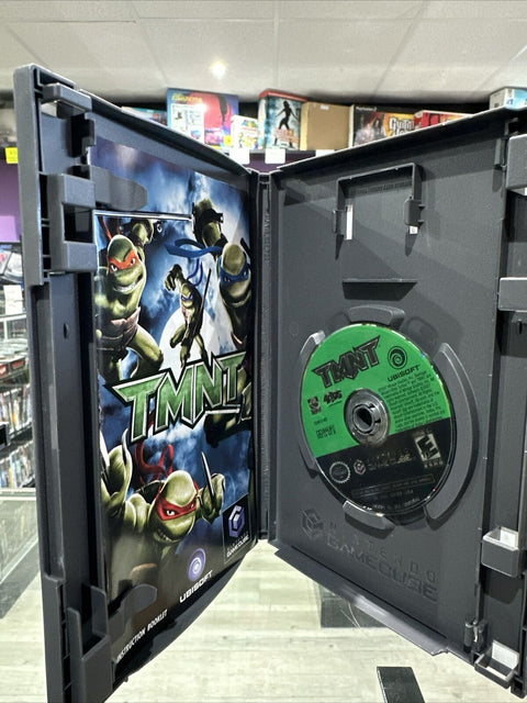 TMNT (Nintendo GameCube, 2007) CIB Complete Tested!