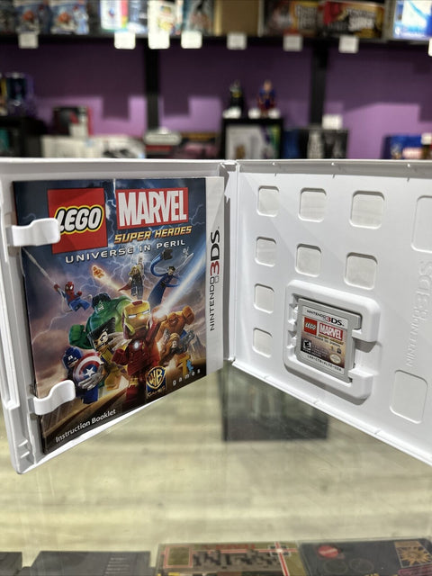 LEGO Marvel Super Heroes Universe in Peril (Nintendo 3DS, 2013) CIB Complete