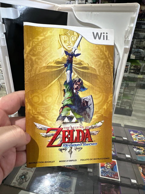 The Legend of Zelda: Skyward Sword w/ Music CD (Nintendo Wii, 2011) Complete