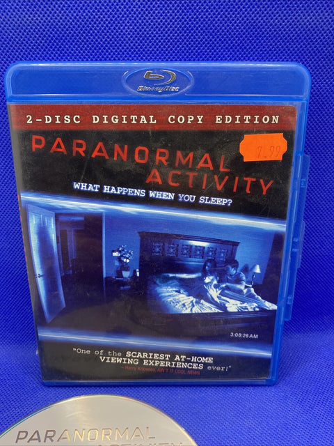 Paranormal Activity (Blu-ray Disc, 2009, 2-Disc Set, Includes Digital Copy)