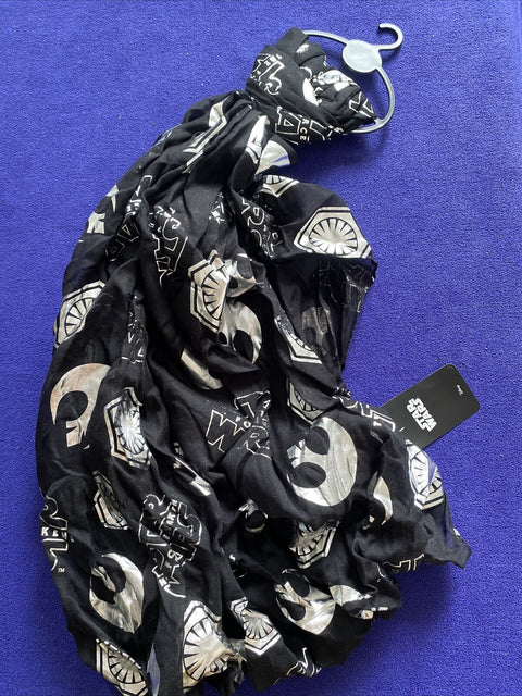 NEW! Official Star Wars The Force Awakens Black + White Infinity Scarf - NWT